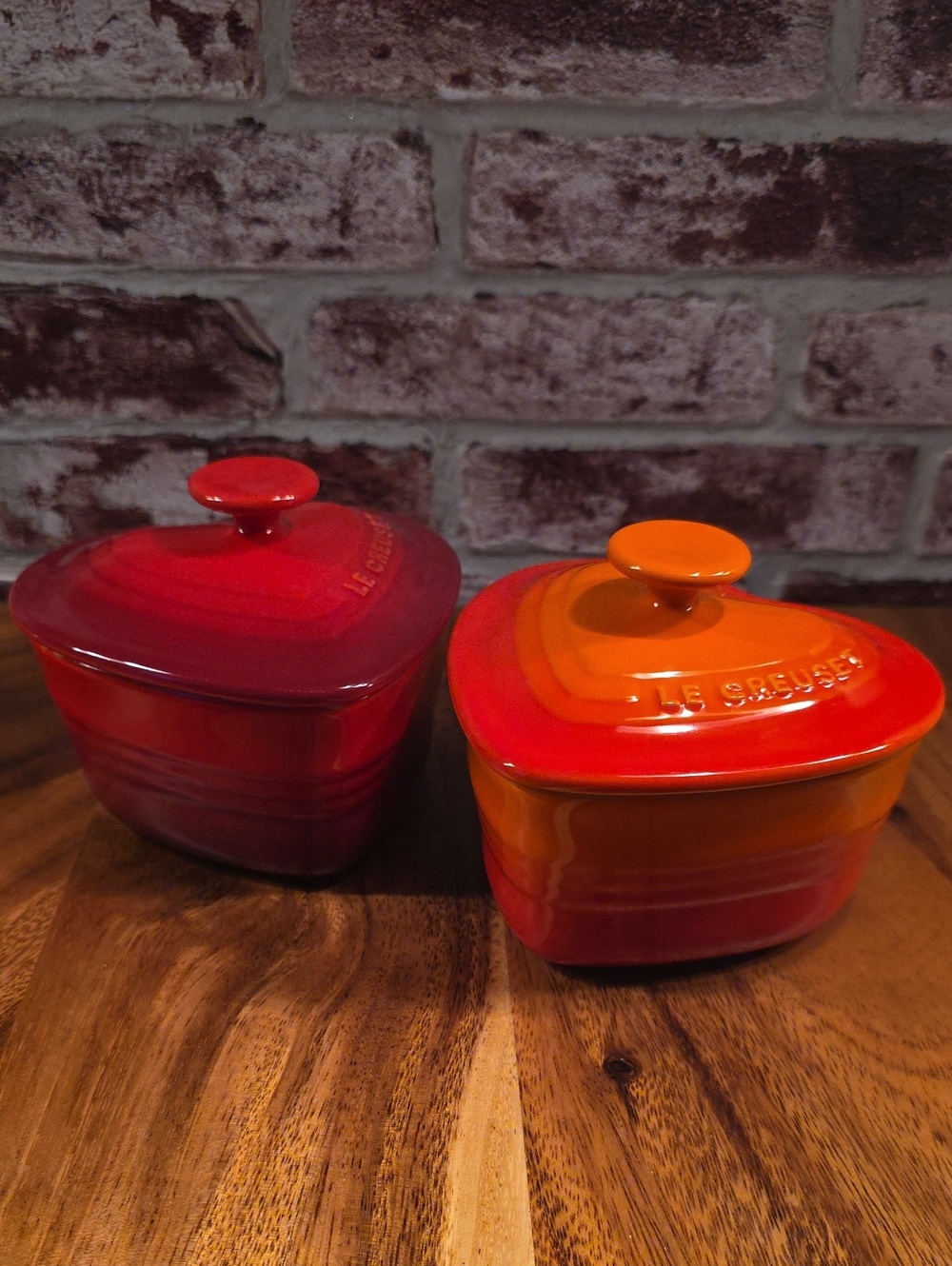 Le Creuset Heart Shaped Cocotte Pair Cerise Flame 8 oz Each Ramekins L